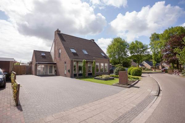 Woning Bremstraat 17 Roden