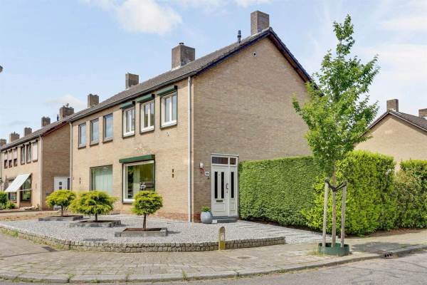 Woning Kasteel Daelenbroeckstraat 56 Roermond