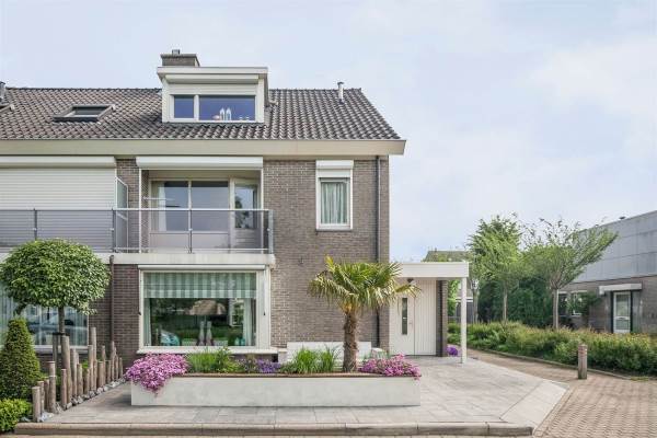 Woning Troelstrahoeve 64 Waddinxveen