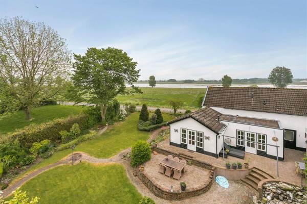 Woning Kerkdijk 10 Alphen Gld