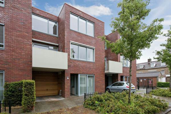 Woning Vrouwemadestraat 52 Roosendaal