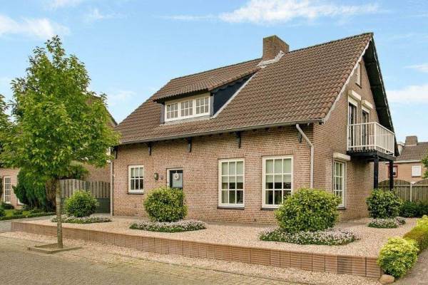 Woning Hoogveld 12 Rijkevoort