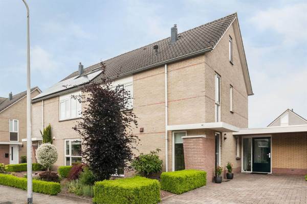 Woning Nieënhof 51 Heeten