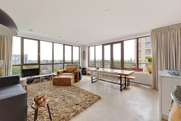 Woning Titus van Rijnstraat 164+PP Amsterdam