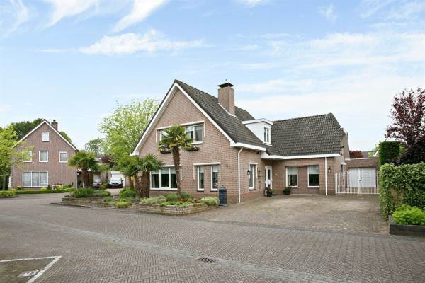 Woning Bloemenweide 4 Etten-Leur