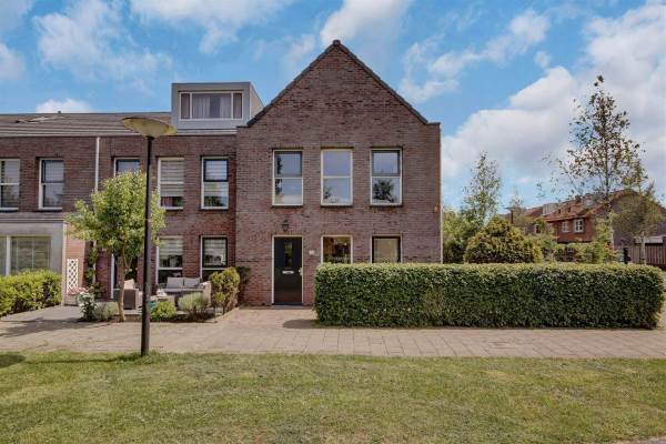 Woning Eduard Jacobslaan 18 Beverwijk