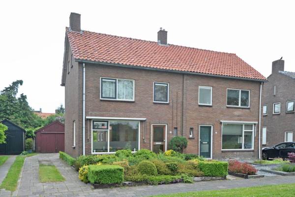 Woning Jan van Riebeeckstraat 12 Steenwijk