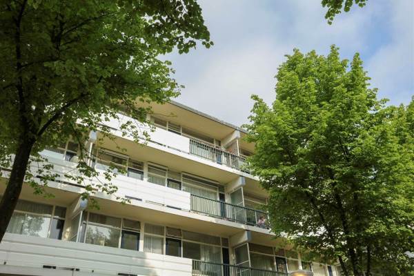 Woning Henkenshage 33 Amsterdam