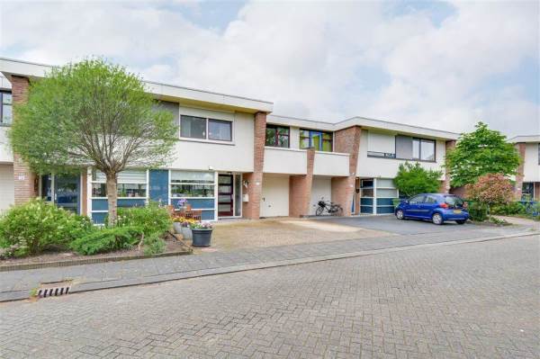 Woning H. Scheepstrahof 27 Almere