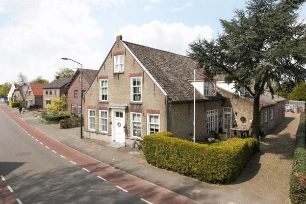 Woning Raadhuisstraat 24 Sprang-Capelle
