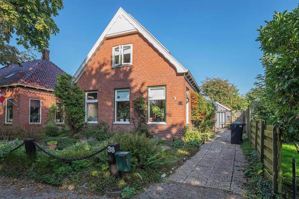 Woning Molenweg 38 Zeerijp