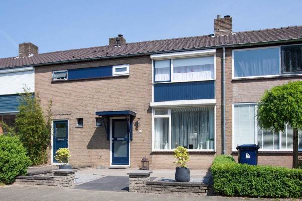 Woning de Ruyterstraat 32 Weurt