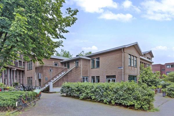Woning R.J.H. Fortuynplein 25-27 Amsterdam