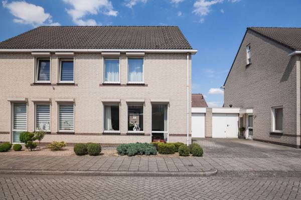 Woning Aquamarijnhof 19 Heerlen