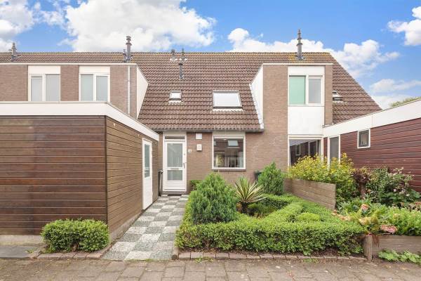 Woning Singravenstraat 4 Hellevoetsluis