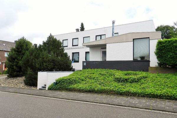 Woning K.L.M.-straat 1 Heerlen