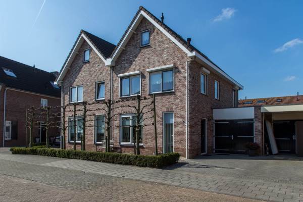 Woning Hubertus Schreudershof 30 Veen