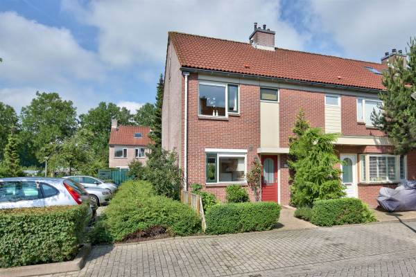 Woning Hoefijzer 37 Zwaag