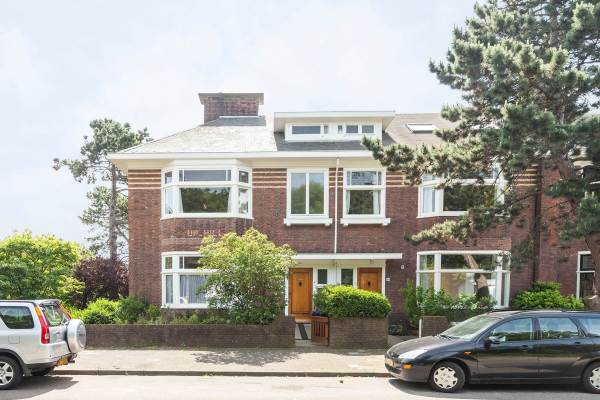 Woning Daal en Bergselaan 84 Den Haag