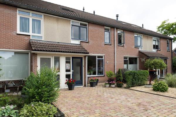 Woning Charlotte Köhlerstraat 63 Hengelo