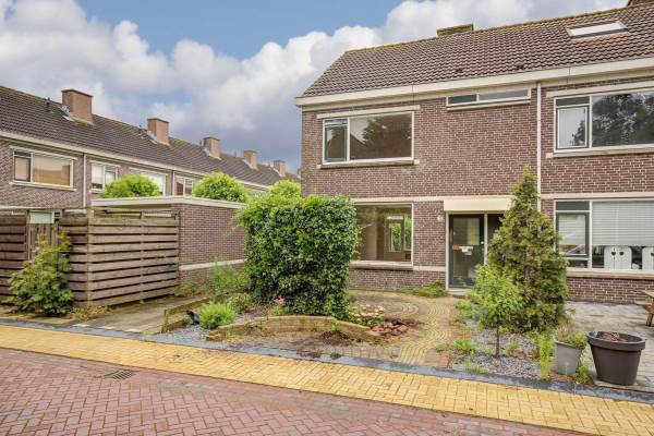 Woning Prof ten Doesschatestraat 73 Heemskerk