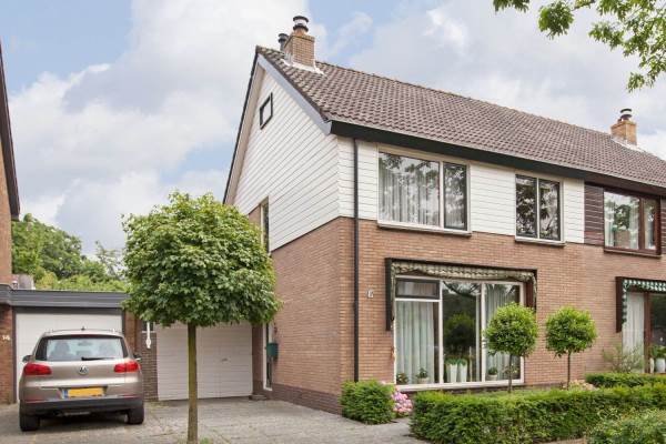 Woning Burgemeester Bruinsmalaan 12&garage Beverwijk