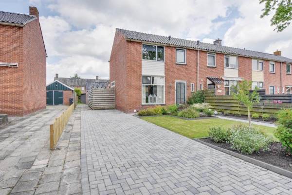 Woning Langelaan 85 Surhuisterveen