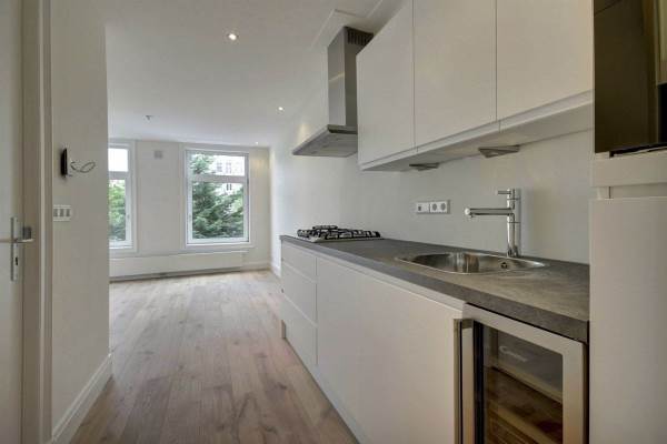 Woning Jacob van Lennepkade 388-1 Amsterdam