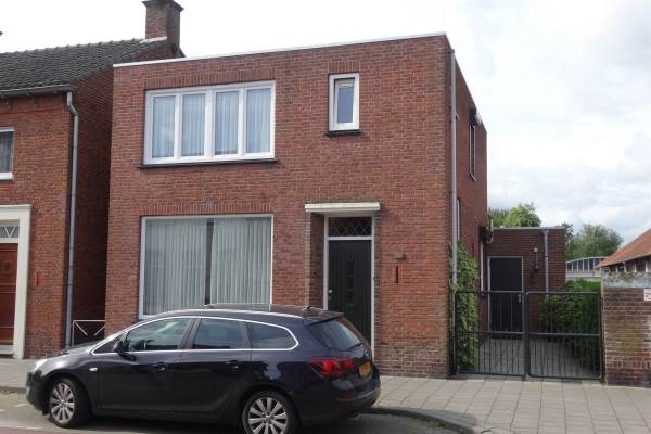 Woning Burgerhoutsestraat 100 Roosendaal