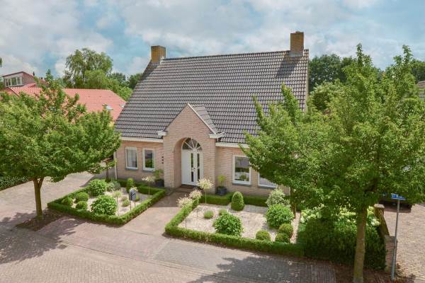 Woning Antoni Staringlaan 31 Vlijmen