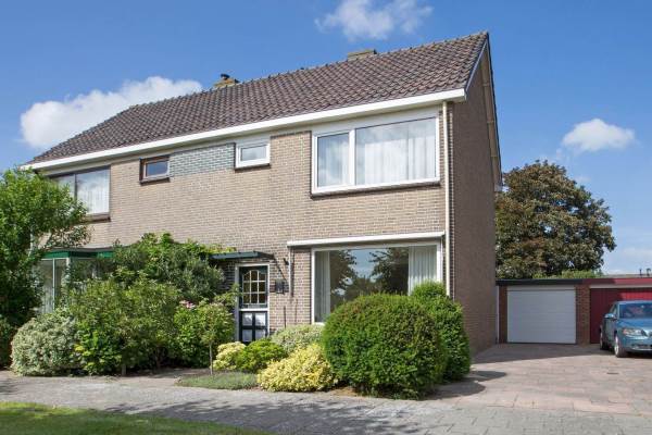 Woning Pastoor van den Bergstraat 4 Akersloot