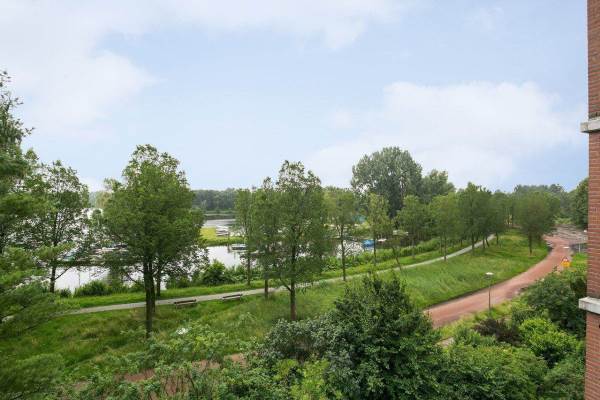 Woning Leusdenhof 386 Amsterdam