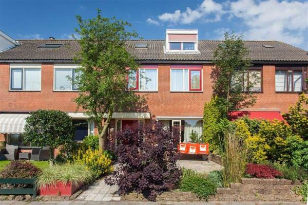 Woning Prof. Dr. W. Glasbergenlaan 12 Valkenburg Zh