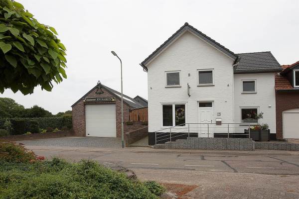 Woning kerdorpsstraat 111 Reijmerstok