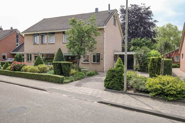 Woning Weth.Reuverslaan 36 Nieuwleusen