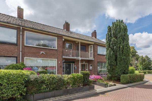 Woning Prins Bernhardstraat 24 Poortugaal