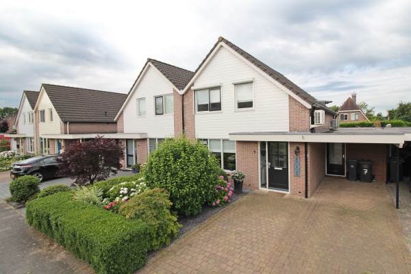 Woning De Abdij 7 Kerk-Avezaath, Gem. Buren