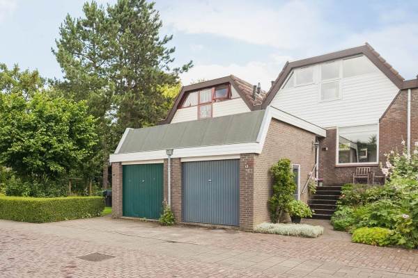 Woning Esdoornhof 169 Kampen