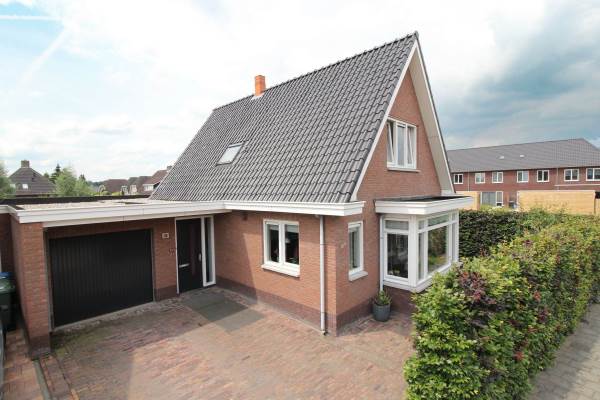 Woning Scharenburg 39 Zoelen
