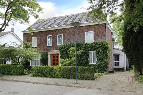 Woning Bisschop van Hoensbroeckstraat 8 Roermond