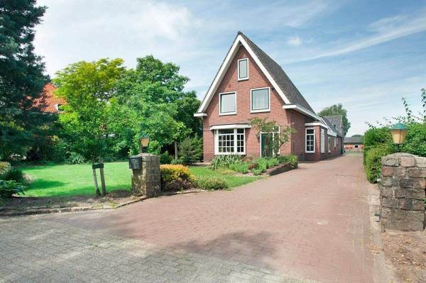 Woning Nieuwe Grensweg 49 Hengelo