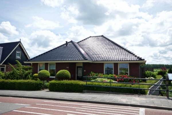 Woning Oosteinde 102 Berkhout