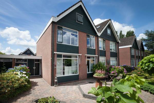 Woning van Limburg Stirumlaan 34 Hoogezand