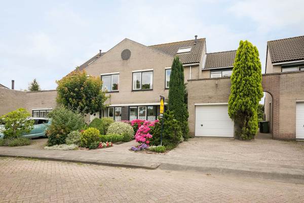 Woning Harriët Freezerstraat 60 Spijkenisse