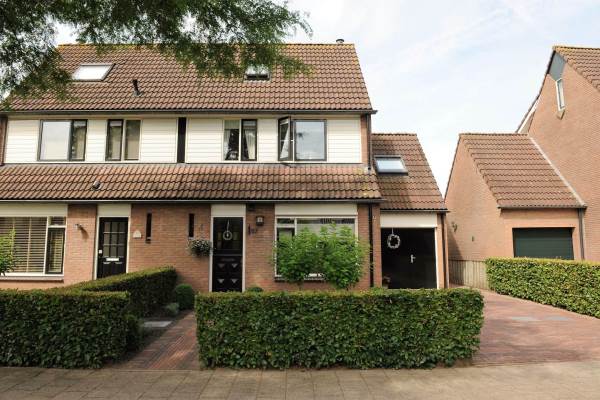 Woning Reeënlaan 87 Lunteren