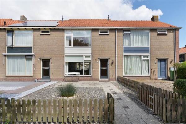 Woning Anjelierlaan 4 Lutjebroek