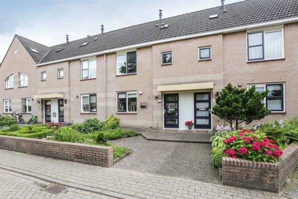Woning Vaarkamperhof 9 Lunteren