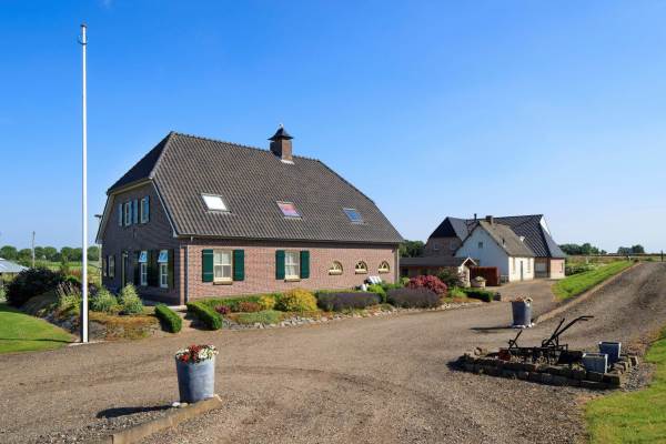 Woning se Benedendijk 56 Oijen