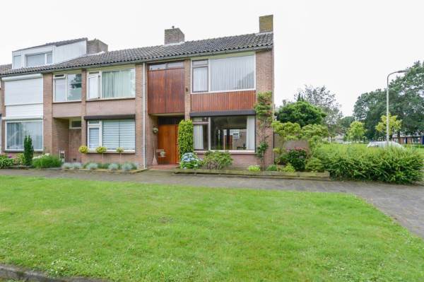 Woning Adriaen van Ostadestraat 29 Roosendaal