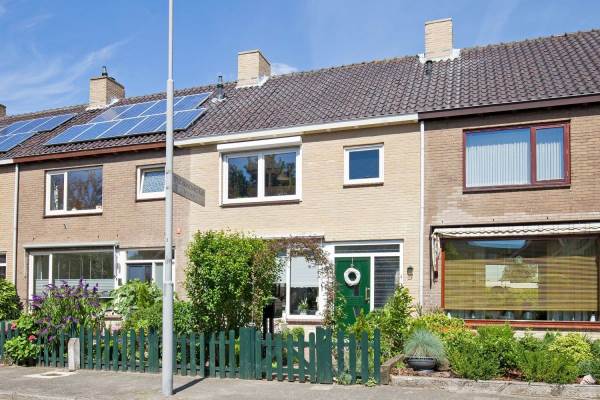 Woning Titus Brandsmastraat 5 Heemskerk